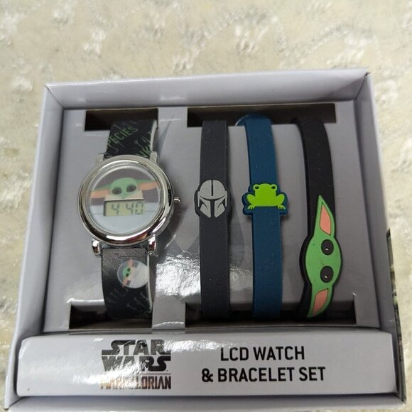 Star Wars Watch Set for Boys The Mandalorian Baby Yoda Digital Kids GREAT GIFT - Picture 2 of 7